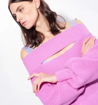 Pullover mit offenen Schultern
