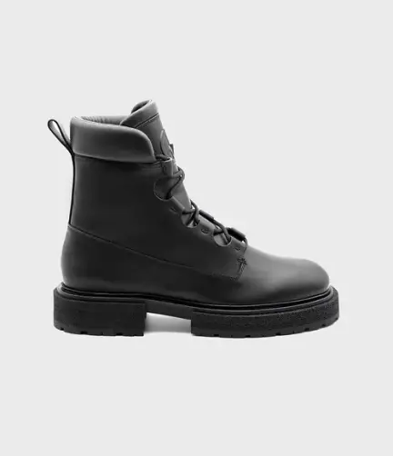 leather hiking boots
